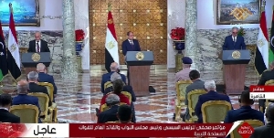 السيسي يعلن مبادرة سياسية لإنهاء أزمة ليبيا محذراً من التمسك بالخيار العسكري لحل الأزمة