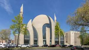 .. افتتاح أكبر مسجد في أوروبا بمدينة &quot;كولونيا&quot; بألمانيا