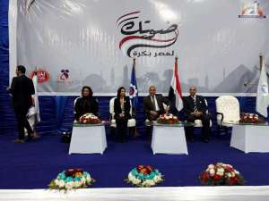 بالصور ٠٠ بدء فاعليات  مؤتمر &quot;صوتك لمصر بكرة &quot; بوصول السيد محافظ  السويس والسيدة مايا مرسى رئيس المجلس القومى للمرأة