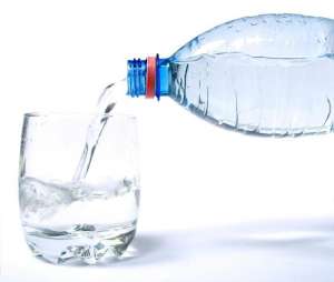 «المياه القلوية» .. فوائدها وكيفية إعدادها لحماية الجسم من الأمراض
